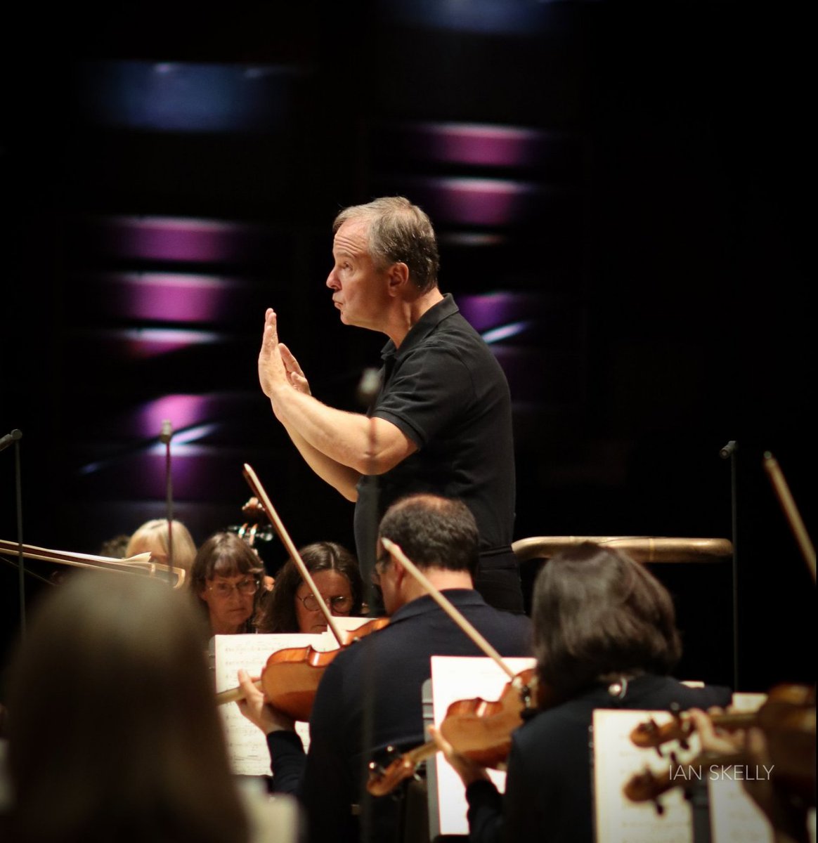 Ian Skelly (@ianskellyradio3) on Twitter photo Tonight <a href="/BBCRadio3/">BBC Radio 3</a> hear <a href="/BBCSO/">BBC Symphony Orchestra & Chorus</a> and <a href="/BBCSingers/">BBC Singers</a> perform Vaughan Williams's Serenade to Music, <a href="/alexdariescu/">Alexandra Dariescu</a> in a rarely heard concerto by Doreen Carwithen and Sakari Oramo conducting Malcolm Arnold's 5th Symphony. It promised to be a great night, and it was. Join me at 7.30. Tonight <a href="/BBCRadio3/">BBC Radio 3</a> hear <a href="/BBCSO/">BBC Symphony Orchestra & Chorus</a> and <a href="/BBCSingers/">BBC Singers</a> perform Vaughan Williams's Serenade to Music, <a href="/alexdariescu/">Alexandra Dariescu</a> in a rarely heard concerto by Doreen Carwithen and Sakari Oramo conducting Malcolm Arnold's 5th Symphony. It promised to be a great night, and it was. Join me at 7.30.