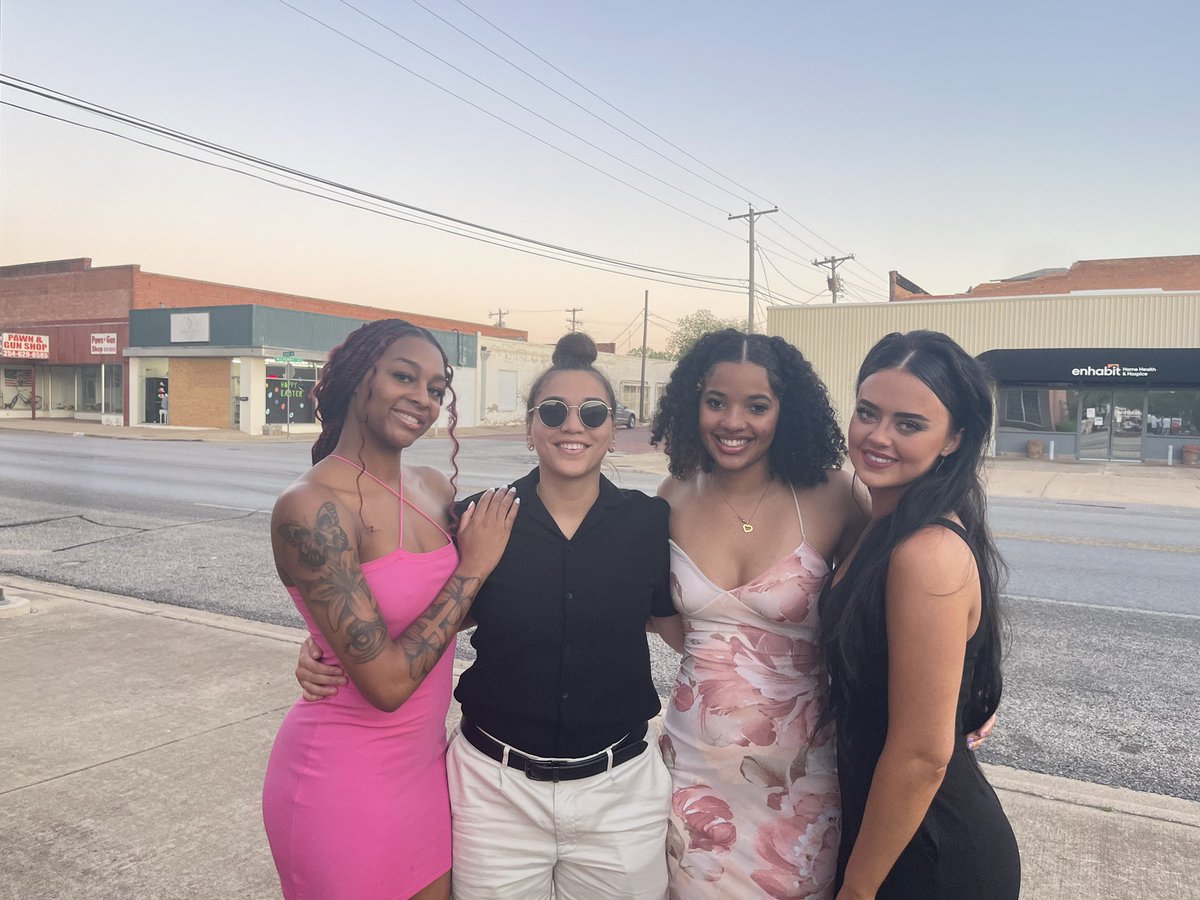 ladyrangervb's tweet image. Athletic Banquet last night!

Quick recap of their awards

ALL ACADEMIC TEAM
Sienna Adigun, Airianna Pickens, Kathrine Riemer 

1ST TEAM ALL REGION/1ST TEAM ALL CONFERENCE/CO-NEWCOMER OF THE YEAR
Eunice Cervantes 

2ND TEAM ALL CONFERENCE 
Jayden Jones, Kathrine Riemer