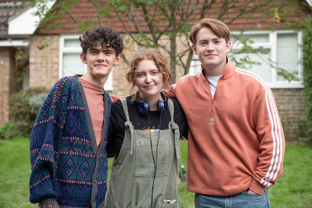 bom, era o que a gente esperava para o final dessa adaptação? não, mas pelo menos teremos um final, e isso se deve com certeza a luta de alice oseman e dos produtores para que isso acontecesse para os fãs. 

kit e joe investiram seu PRÓPRIO dinheiro nessa produção.