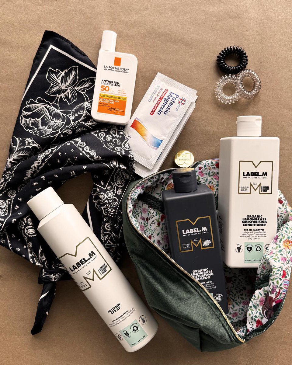 pierpaolohw's tweet image. Qualunque sia il tuo piano per le prossime settimane, una cosa è certa: in ogni kit da viaggio, c’è sempre spazio per LABEL.M!
Quale prodotto non può mancare nel tuo beauty per capelli perfetti anche lontano da casa?
#LABELM #SpringHoliday #BeautyEssential #Haircare