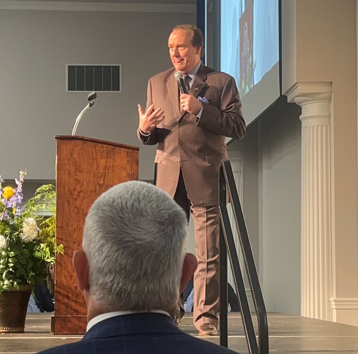 TimBrando's tweet image. I’m in beautiful San Antonio today as the keynote speaker for #TheUnitedGroup aka #TUG. A Nationally Member Owned Group of Independent Owned group sales and Marketing group for Independent Distributors in the packaging of food service, and safety products and equipment.