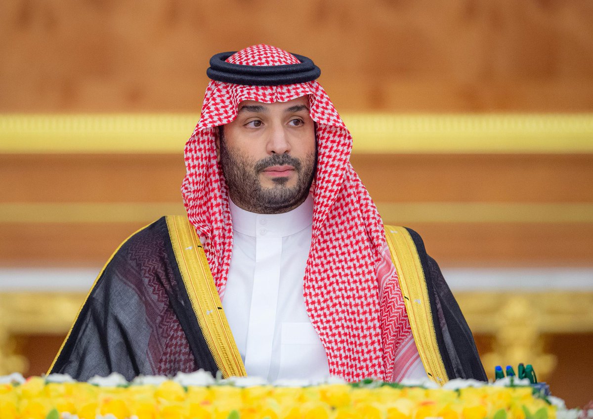 S_H_188's tweet photo. سمو سيّدي ولي العهد يرأس مجلس الوزراء مساء اليوم.

❤️❤️❤️❤️ https://t.co/OSNpom56yx