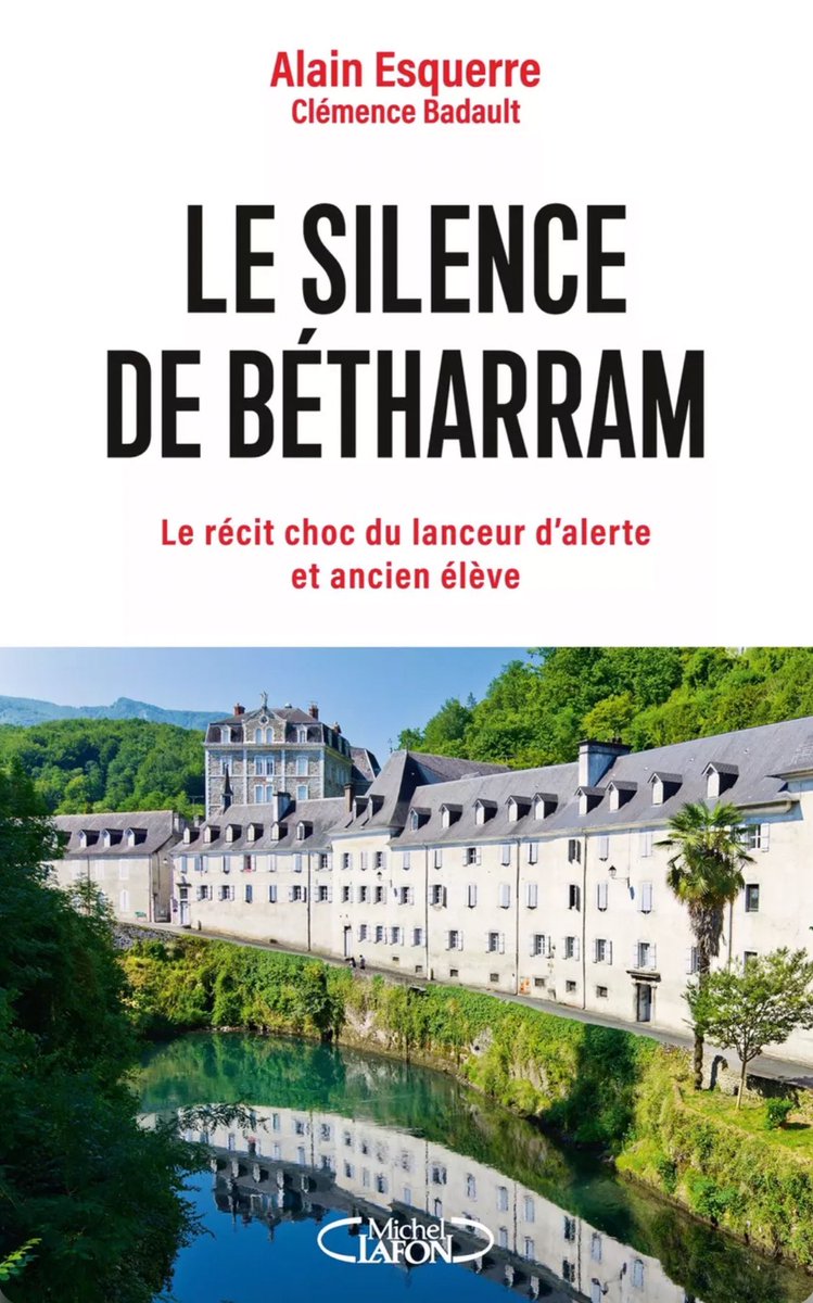 CerfiaFR's tweet photo. 🚨🇫🇷 "Toi, la fille Bayrou, insolente comme ton père !". Hélène Perlant, fille de François Bayrou, joint sa parole à celles des victimes de Bétharram dans un livre, affaire pour laquelle son père est visé pour non-dénonciation. Elle raconte qu’un abbé l’a traînée au sol puis rouée de coups alors qu’elle avait 14 ans dans un camp d’été lié à Bétharram. Elle s’urine dessus et reste "prostrée" dans son duvet. Elle dit également avoir été témoins de violences.

Elle affirme à Paris Match n’avoir jamais raconté l’agression à son père pour le protéger des coups politiques, et qu’il n’a "rien pu comprendre" du système de violences à Bétharram car il était "impossible à comprendre". "Il n’a pas couvert, il est juste paumé au milieu de ce dispositif pervers parce qu’il est intriqué plus que les autres", assure-t-elle à Paris Match.