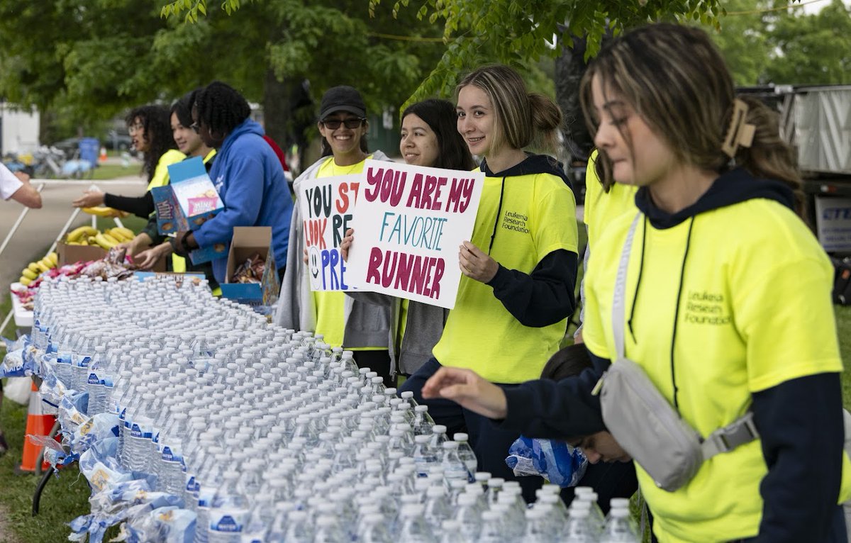Join us in making a difference this #nationalvolunteerweek—sign up to help at the ABC7 Gibbons Run and be part of something meaningful! 
#volunteer #gibbons5k #laceup4leukemia #leukemia

events.hakuapp.com/b77593346f9f0c…