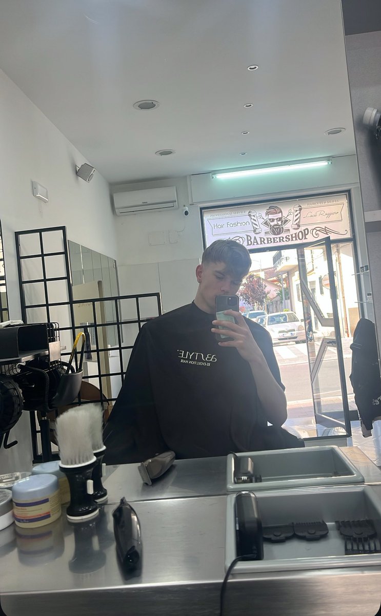 $1400 made in the last 2 days ⚔️

Always hits hard when a prospect starts crying.

You can feel their emotions through the screen fr.

Sitting at a healthy $8,250 for the month

Grateful but not satisfied.

Going for $12k this month. 🙏

Let’s cook 🧑‍🍳