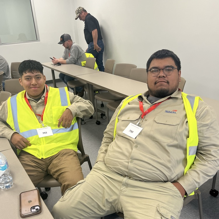 HaleyvilleCT's tweet photo. Our students are representing us well at State SkillsUSA! https://t.co/8Wh4Lx7i5n