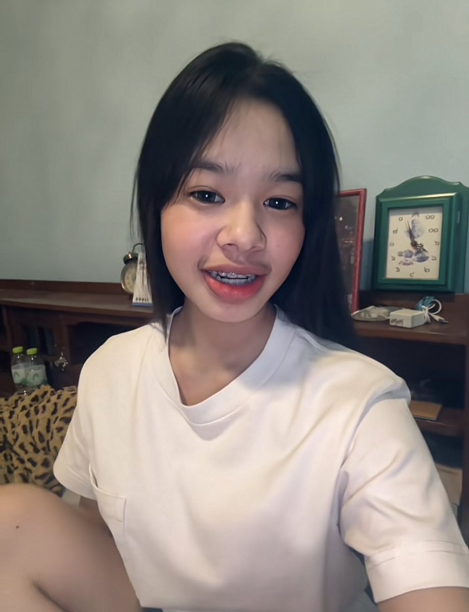 pheuxn17654's tweet photo. อีสก๊อยโชว์เเต่นมใหญ่ๆโชว์หีบ้างดิคนติดตามมึงอยากเย็ดมึงจนควยเเข็งกันหมดเเล้วทำตัวเป็นสก๊อยน่าเย็ด https://t.co/668ZPDi3xZ