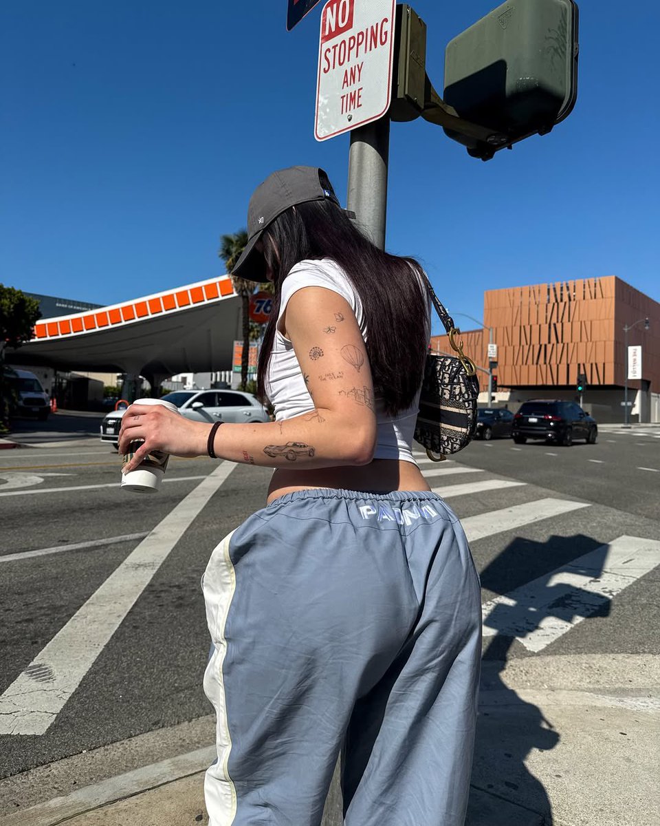 DylanLabrum's tweet image. thirsty!!