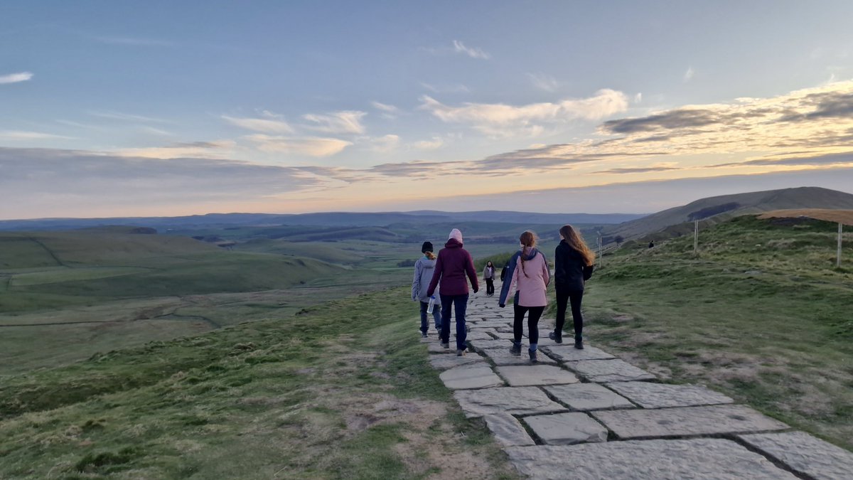 Hannah Hoey tweet media