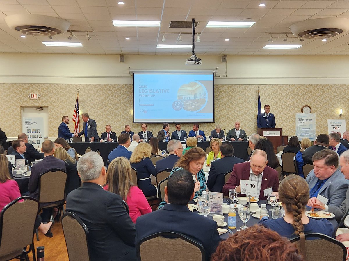 Congrats to <a href="/RoanokeChamber/">RoanokeChamber</a> for a fantastic Legislate Wrap-up event this morning!