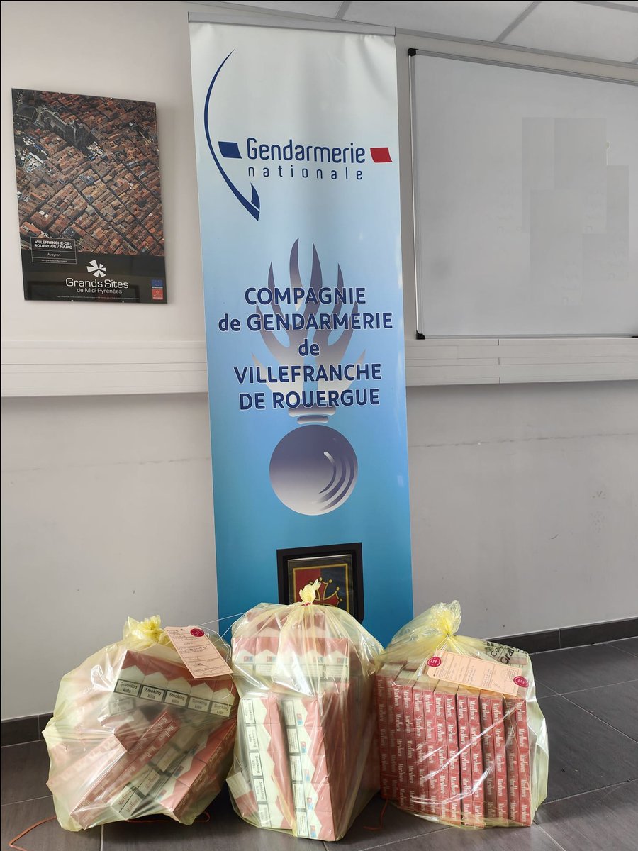 Les 👮‍♀️👮‍♂️ de Villefranche démantèlent un trafic de cigarettes de grande envergure. 
63 cartouches sont découvertes au cours des perquisitions et les deux auteurs principaux ont été déférés devant le procureur de la République.