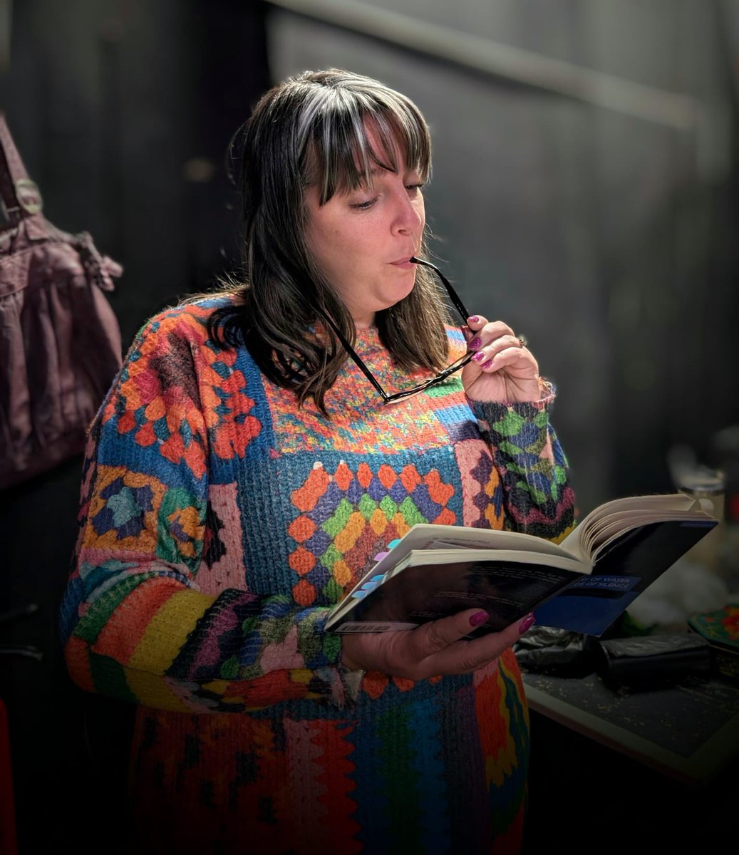 rhtco's tweet photo. Get ready to laugh through the tears at The Memory of Water by Shelagh Stephenson. This hilarious family reunion spirals into chaos with witty banter, and awkward secrets. Grab your tickets for a night of Olivier Award winning side-splitting dysfunction! 

https://t.co/Vvk5SMOxJq https://t.co/QG7nzDp7pF