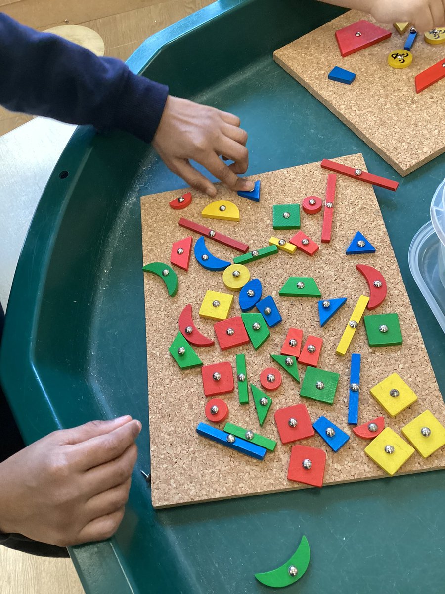 EgremontEYFS's tweet photo. F2 straight back into learning after a lovely break! We have been loving these 2D shapes and pins today! We can independently pin and hammer these into the cork boards to create patterns and pictures. Excellent job guys! π€©π¨πΊπ¦
#EYFSMaths https://t.co/Fe77BNgAlh