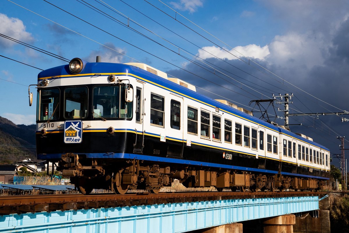 先日リリースした一畑電鉄5000系「出雲大社号」、5010編成の最晩年の姿をプロトタイプとしていますが、スノープラウの装着により少し時代を戻すことも可能となっています。（撮影:2025年1月）