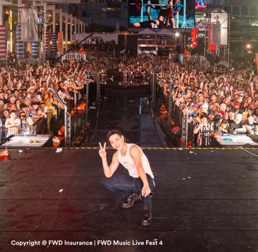 melon1322's tweet photo. 😍😍
#FWDประกันชีวิต
#CelebrateLiving
#FWDMusicLiveFest
#สาดความสนุกทุกโมเมนต์
#FWDTHxDAOU
#ต้าห์อู๋ #DAOU #oueiija https://t.co/bT9DYCTcDx