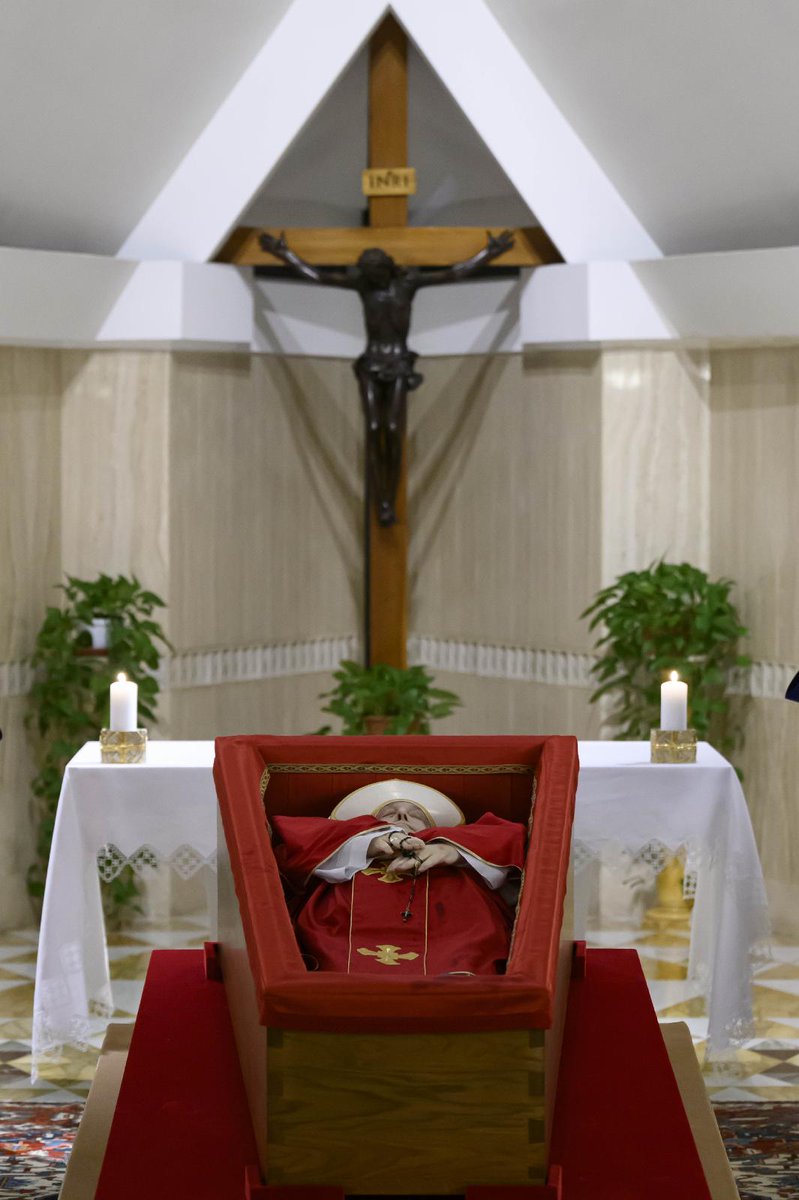 The public can pay their respects to #PopeFrancis Wednesday 11 a.m.-midnight; Thursday 7 a.m.-midnight; Friday 7 a.m.-7 p.m. in St. Peter's Basilica.