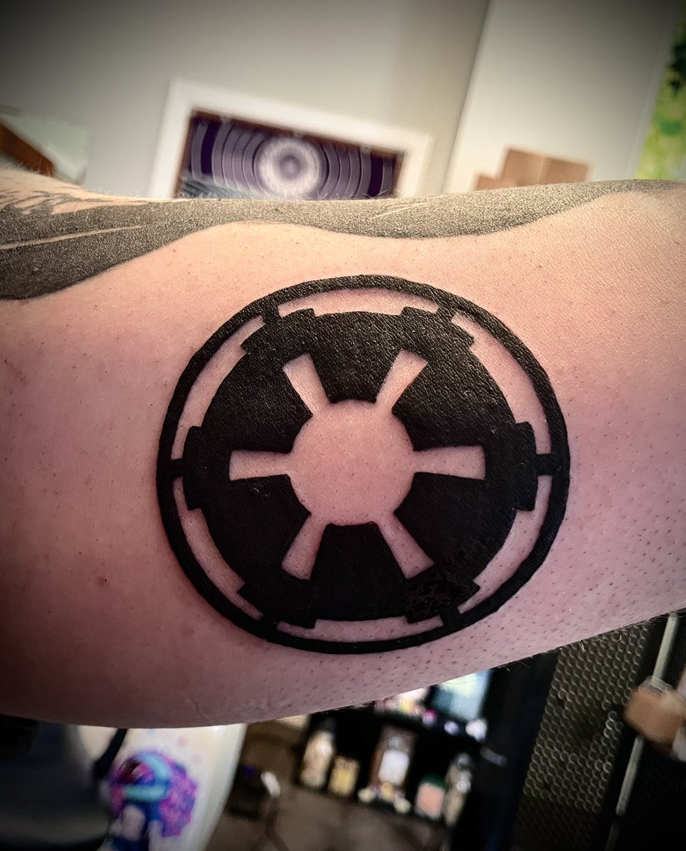 Star Wars Banger 🛸💫

#starwars #tattoo #imperial