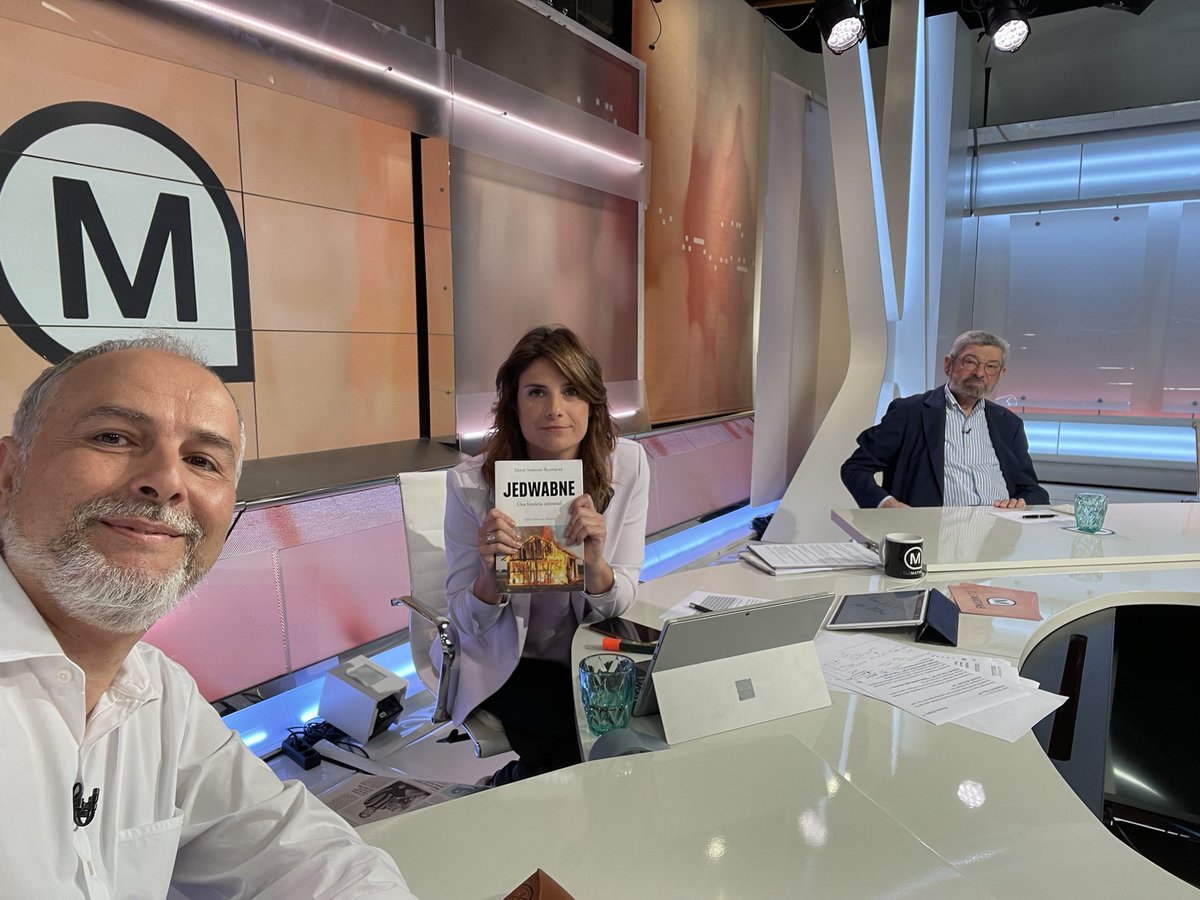 DavidSerranoB's tweet photo. Demà és la Diada! @EditorialBase @BlanquernaFCRI @MozaikaBCN @BarcelonaJudia https://t.co/BDWQDqTK5g