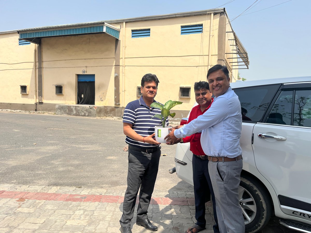 BiharFci's tweet image. किसानों के लिए खुशखबरी! 🌾 बिहार में FCI द्वारा MSP पर 7359 MT गेहूं खरीदा गया। महाप्रबंधक (क्षेत्र) श्री अमित भूषण की उपस्थिति में किसानों को सीधा लाभ 🌾 तुरंत भुगतान सुनिश्चित किया गया। #FCI #MSP #किसान #बिहार #गेहूं