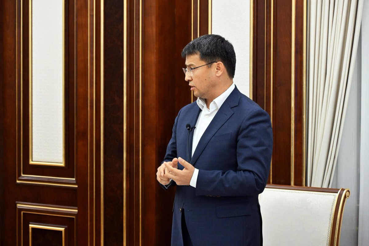 president_uz's tweet image. President Shavkat #Mirziyoyev reviewed progress in the #chemicalindustry and plans for its diversification. 

These include completing facilities for producing green hydrogen and cyanide salts, boosting digital integration, and enhancing energy efficiency. A new development
