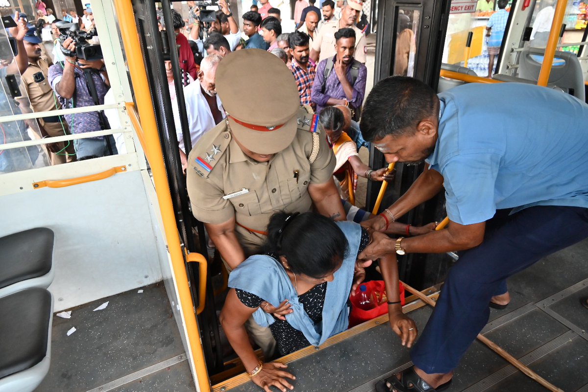 Condemn arrest and detention of thousands of disabled protesters in Tamilnadu demanding enhancement in disability pensions, work under MNREGS and other livelihood issues. Photos of NPRD Working President, Vice President and other leaders of <a href="/TARATDAC1/">TARATDAC</a> being arrested in Chennai.