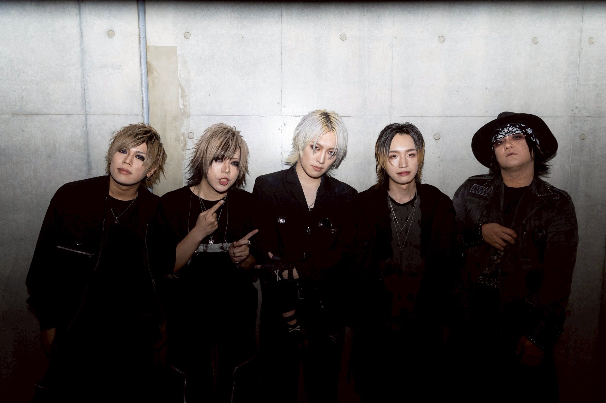 anz (@AaaSpy) / X