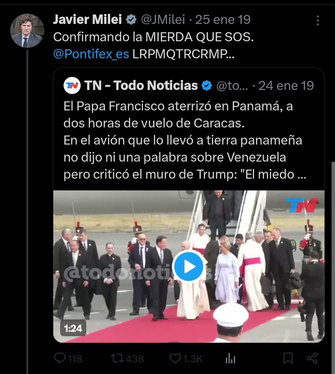 Milei viaja a Roma con la tía de Conan, Adorni, Pettovello, Bullrich, Werthein y Francos. ¿A qué? Seamos claros: este tipo se pasó años insultando al Papa Francisco, jamás mostró el más mínimo respeto por el Santo Padre. Es sólo un fariseo que aprovecha otro escape turístico.