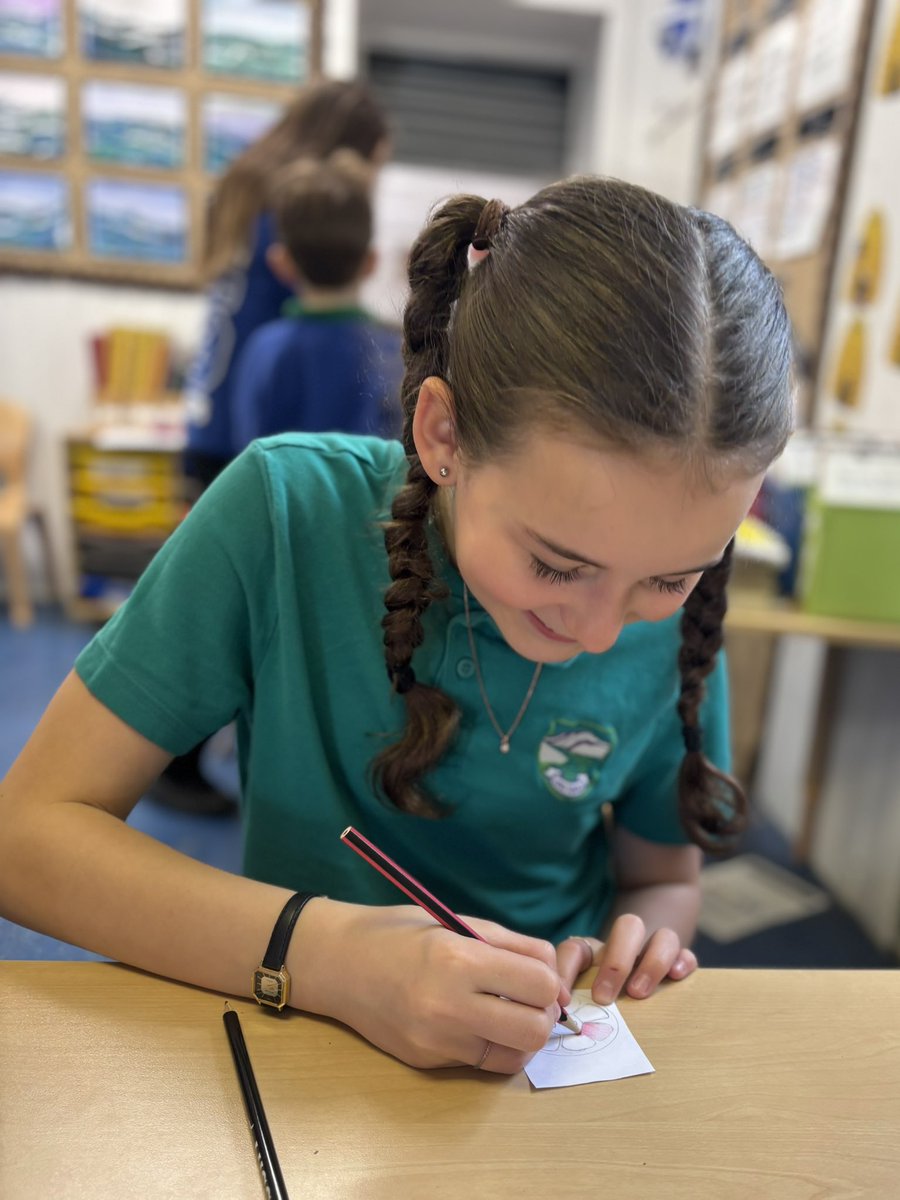 lussprimary's tweet image. Thank you to @ForcesChildScot for visiting our children this morning, telling us about their work in supporting forces children and helping us prep for PurpleUp! Day this Friday. #MotMChelensburgh #Armedforceshelensburgh #MotMC