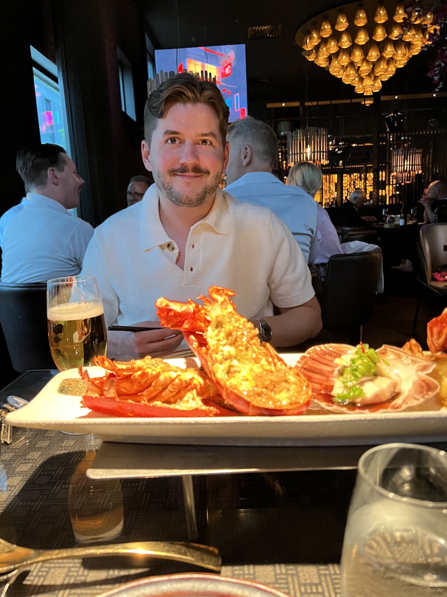 I love a good meal, and you can help me eat more of them for free! Download OperaGX using my link!

1) entirely free
2) fully customizable
3) built in ad-blocker and free VPN
4) more food for me, and I do love food

operagx.gg/TobyTwoFacedaff