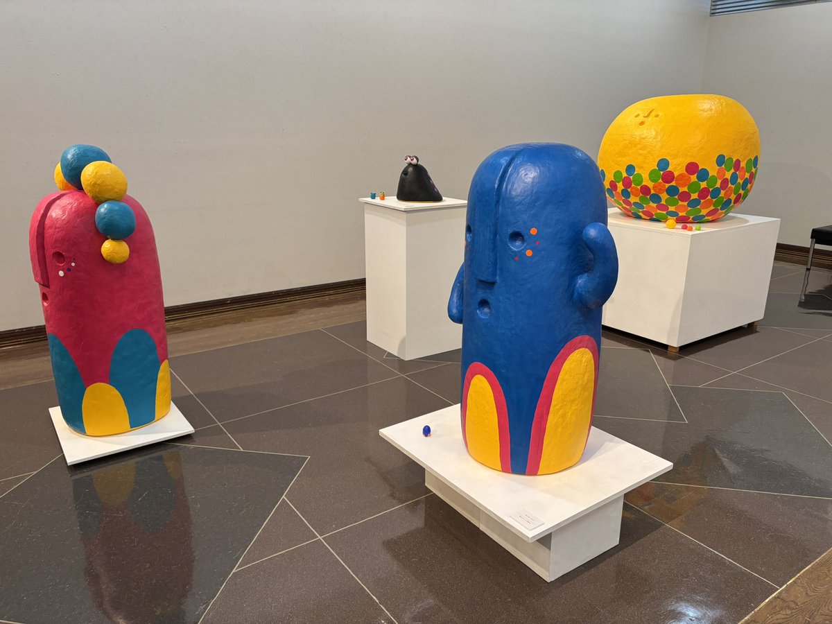 髙橋民 個展 はにわーるど」が、さいとうギャラリーB室で開催中。彫刻 