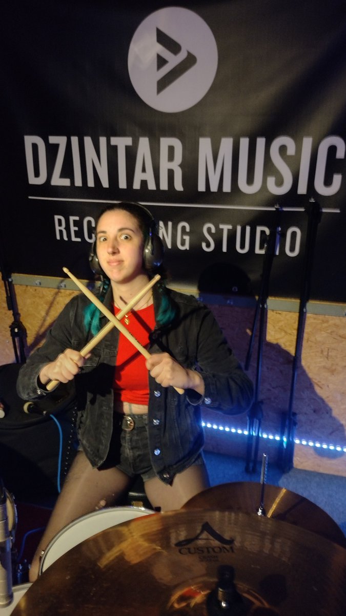 sulfeet's tweet photo. Ceirdwyn Persy @ the Niels Dzintar music studio, recording DENIED and FEEDING THE MACHINE.
If you want some Melodic Slow Metal at your venue, @GioSmet can help you out. https://t.co/aZY8HcI7nr