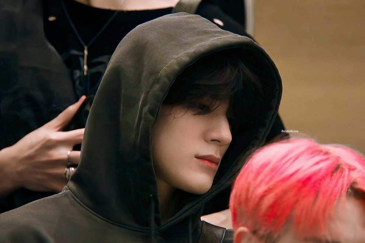 inkbynomin's tweet photo. JENO😭😭😭😭😭 INI YG NGEFOTO MANTEP BGT AJG CAKEP GINI HASILNYA SI JENO AKHHHH CAKEP GGT https://t.co/EaOGkeqx7D