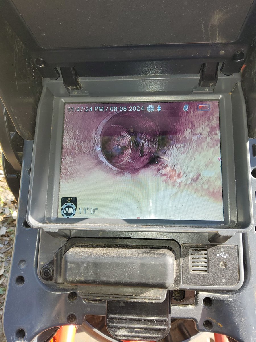 Aubrey_Plumbing's tweet image. Another hydrostatic sewer &amp;amp; water test in the books! 💦 Found a break on the tub drain ~10ft under the house. Estimate given - waiting on homeowner&apos;s go-ahead. 🛠️ Peace of mind delivered! #PlumbingPros #LeakDetection #HydrostaticTest #AubreyPlumbing