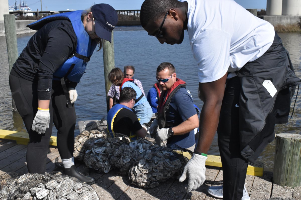 EntergyArk's tweet photo. Happy #EarthDay2025! 🌎
At Entergy, we believe it’s our responsibility to ensure our children & future generations benefit from a cleaner planet. 💚
Learn more ➡️ https://t.co/QyhubnYtay
#WePowerLife | #Committed2Clean https://t.co/Ak0SFz8cnB