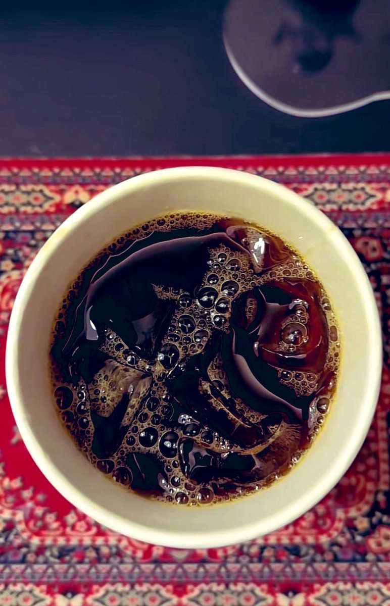 على قيد قهوة وهدوء وشيء من العزلة .

 #مساء_الود_والورد