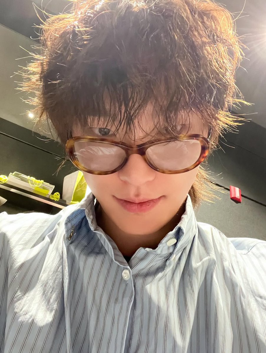 userwonchan's tweet image. oh wow he's so pogi