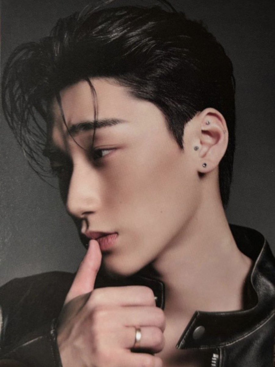 I looking for this card like crazy, omg

#ATEEZ #CHOISAN  #ateezとのぽかぽかな春