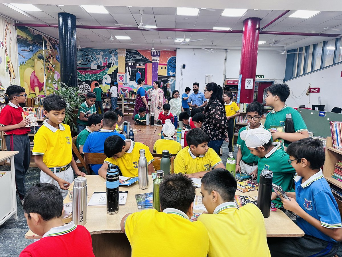 TSCSLibrary's tweet image. Library Orientation and visit organised for Class 6 B of St John’s High School, Chandigarh today #WorldBookDaycelebrations @RrrlfKolkata #WorldBookWeek