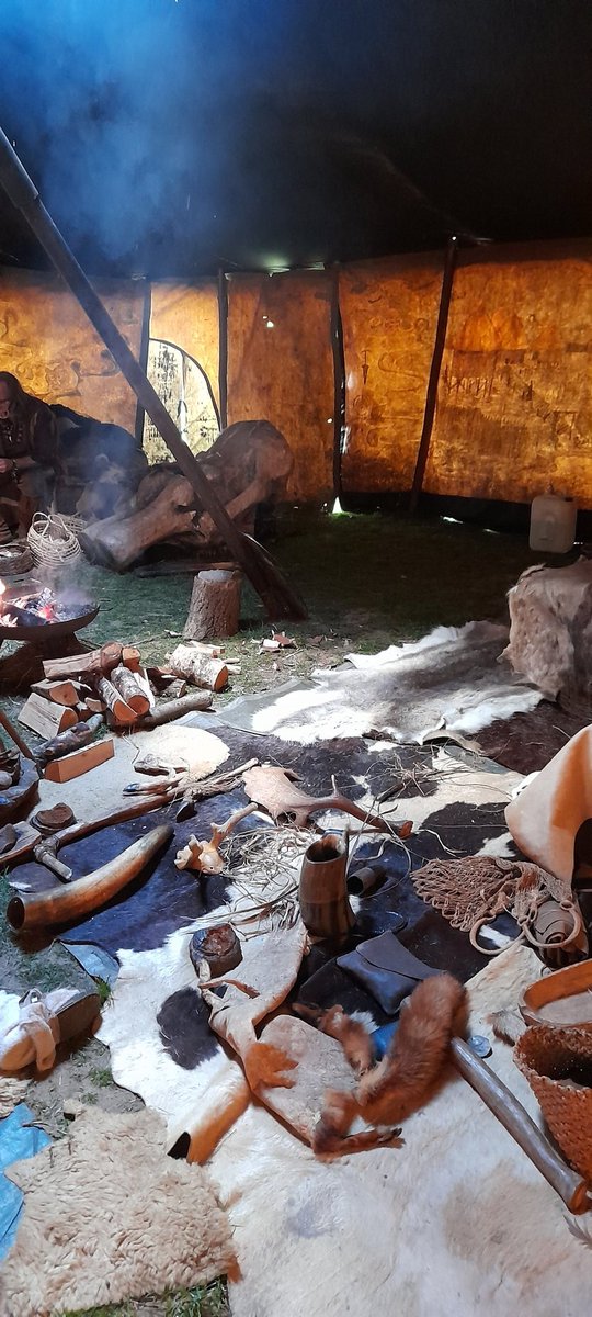 SevenoaksPri's tweet image. What an exciting start to Term 5! Year 3 were under canvas learning about life in the Stone Age and Year 1 enjoyed some jousting as part of their &apos;Once Upon a Castle&apos; day 🦣 👑 #SPSValues #experiencehistory  #funlearningdaysatschool