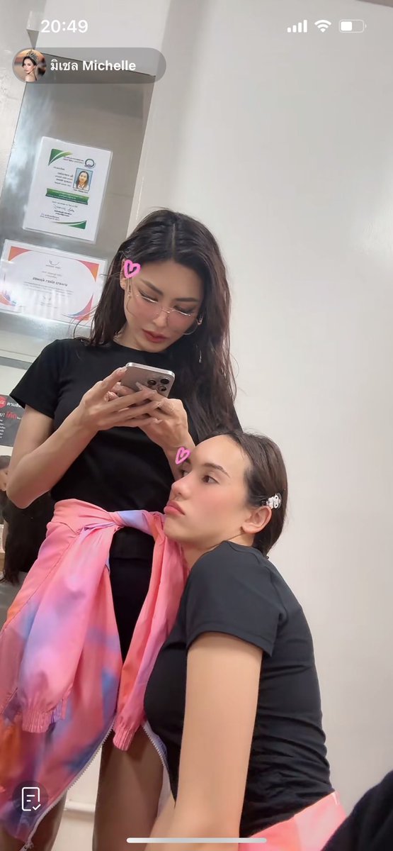 tt_tataaa's tweet photo. สาววายจะอยู่ยังไงทีนี้ รักหลานน #เบลเชล #bellchelle #เบลเชลอาม https://t.co/8S8eHNWc9F