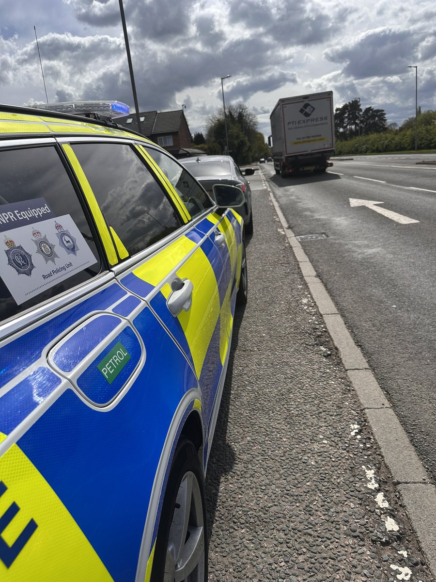 roadpoliceBCH's tweet photo. Good afternoon from RP22. We are carrying out speed enforcement this week across Bedfordshire. You can’t say that you’ve not been warned! #fatal5 #speedgun #rpu https://t.co/XyXLVvXDi9