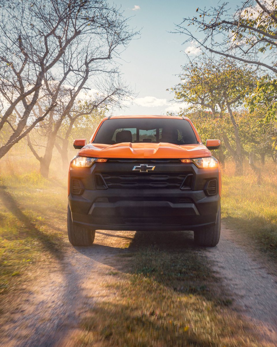 Dirt roads, no problem 😤
The Chevy Colorado is built to take you wherever the road (or lack of one) leads. 
valleychevy.com