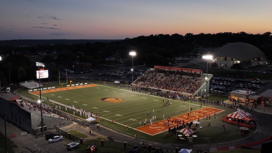 CFB Basics (@basic_cfb) on Twitter photo 🚨 Daily Stadium Highlight🚨
🏟️ Koi Ishto Stadium
🏫 East Central University, Great American
📍 Ada, OK
📣 5,000 capacity
<a href="/ECUTigersFB/">ECU Tigers Football</a> 🚨 Daily Stadium Highlight🚨
🏟️ Koi Ishto Stadium
🏫 East Central University, Great American
📍 Ada, OK
📣 5,000 capacity
<a href="/ECUTigersFB/">ECU Tigers Football</a>