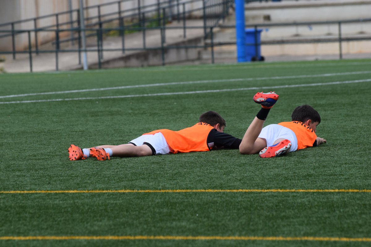 CDCS_Academy's tweet photo. 🥵 Ha sido un entrenamiento duro, donde alguno ha acabado más cansado de lo que se esperaba 

😁 Los entrenadores también se lo han pasado en grande

#PPO👂 https://t.co/M1lSM12yDJ