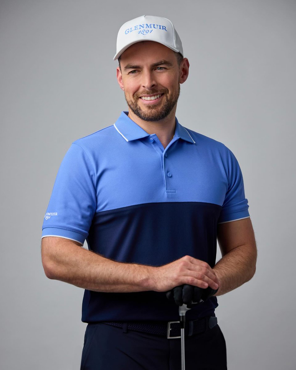 Crafted from high-performance pique fabric, g.KINTYRE offers superior breathability and moisture-wicking properties to keep you comfortable all day. #Glenmuir

glenmuir.com/catalogue/mens…