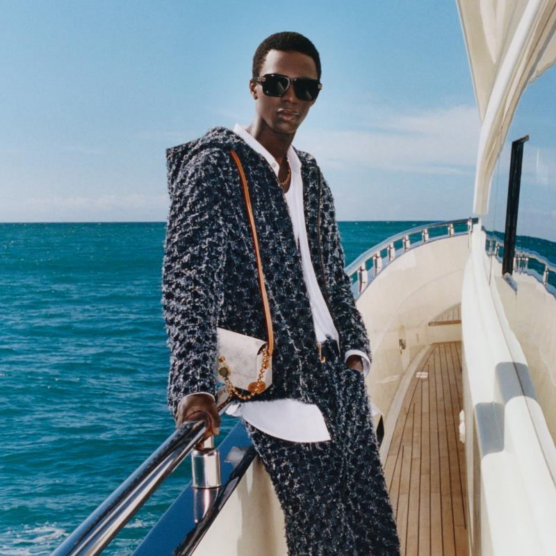 LouisVuitton's tweet photo. Anchors away. Sophisticated suiting and accessories transform the transatlantic transit into a wardrobe for the contemporary traveler, steeped in sporty details and naval nuances. Discover #LVMenPreFall25 by @Pharrell.

#PharrellWilliams #LouisVuitton