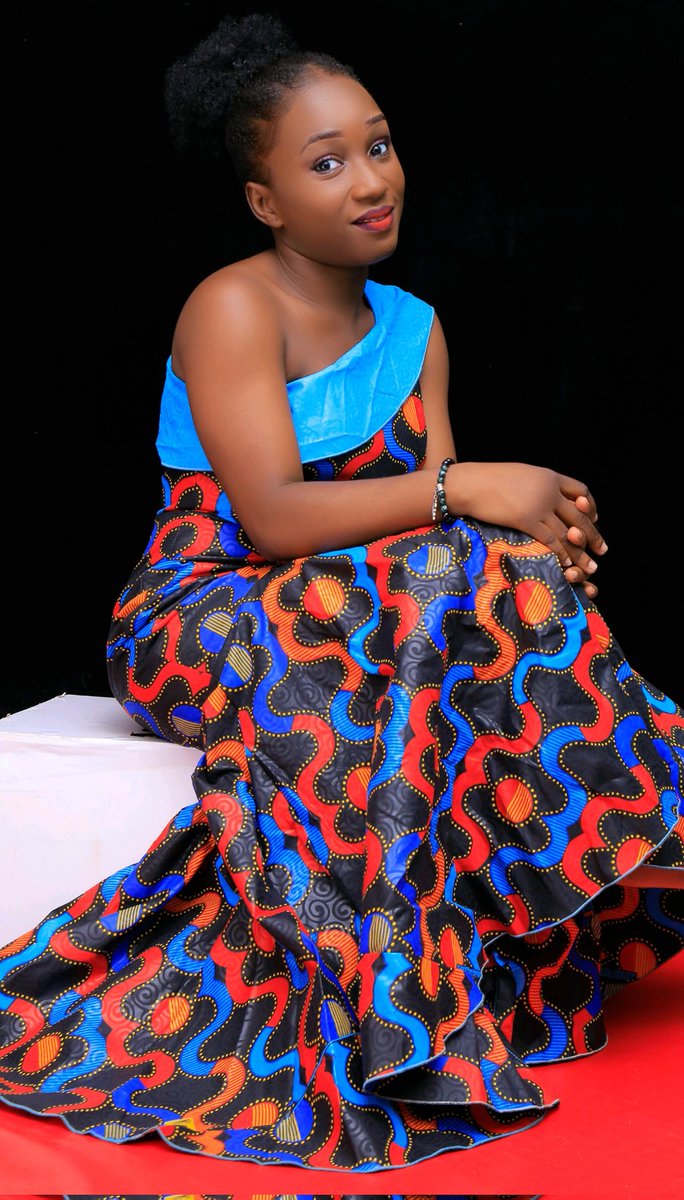 AsaabaCharlotte's tweet image. If we continue prioritizing equality and feminism over our natural role as keepers of homes, we will see more single ladies on the streets. Submission isn’t oppression—it’s balance. We need to get back to our roots. 🏡❤️ #Balance #BackToTheRoots