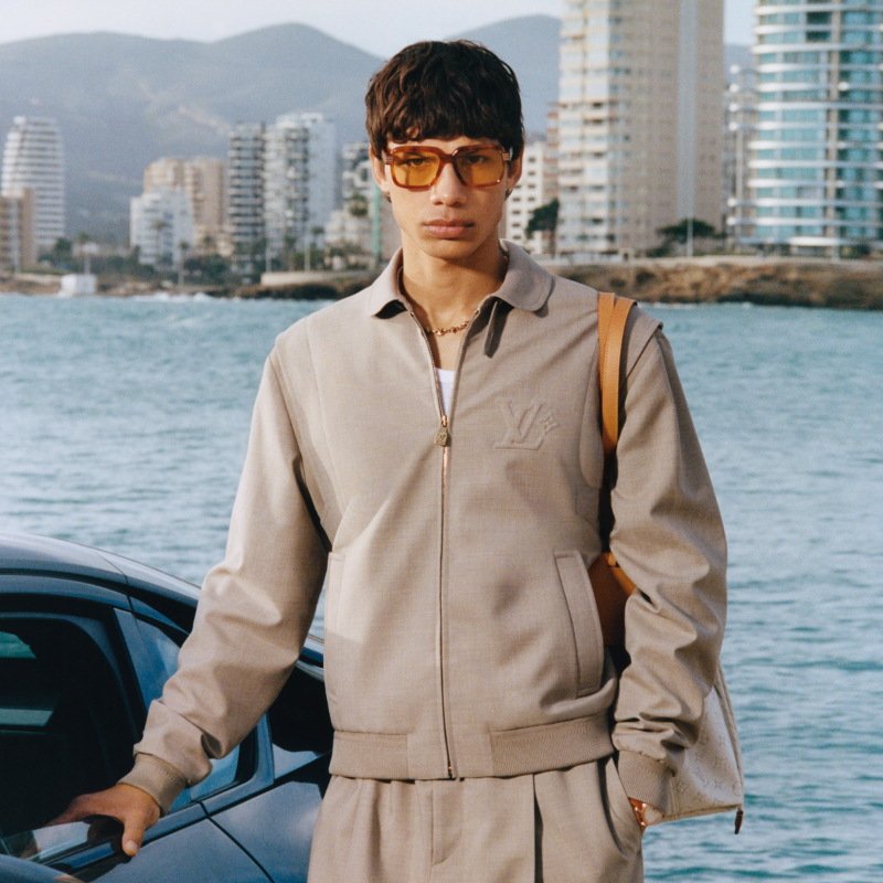 LouisVuitton's tweet photo. Men’s Pre-Fall 2025. Tidal totems meld with classic tailoring in @Pharrell's new Menswear, doused in a sportswear appeal for a fresh interpretation of modern sophistication.

#LVMenPreFall25 #PharrellWilliams #LouisVuitton