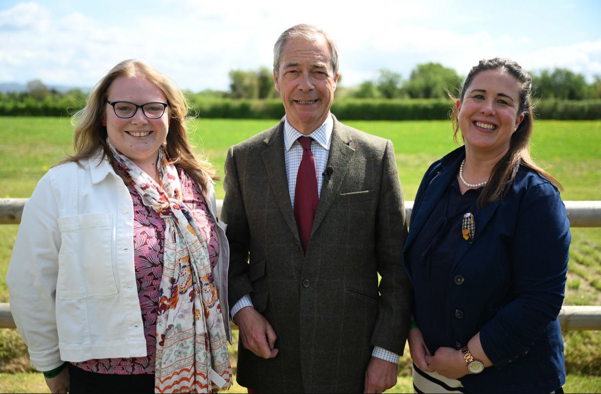 ReformUKSCots's tweet photo. Our team was thrilled to meet Nigel Farage today, who was out in Gloucestershire, meeting all Reform UK candidates standing in the forthcoming county elections. #VoteReformUK @reformparty_uk https://t.co/qna730FF3x
