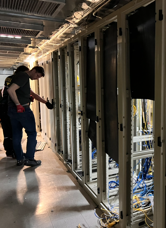 ColoCrossing's tweet photo. Today is National IT Service Provider Day — a moment to recognize the people and businesses who keep the digital world running. 🌐 

We’re proud to be part of that mission and especially grateful to our team for their unwavering commitment to reliability and customer success! https://t.co/pOFkWAEUVO